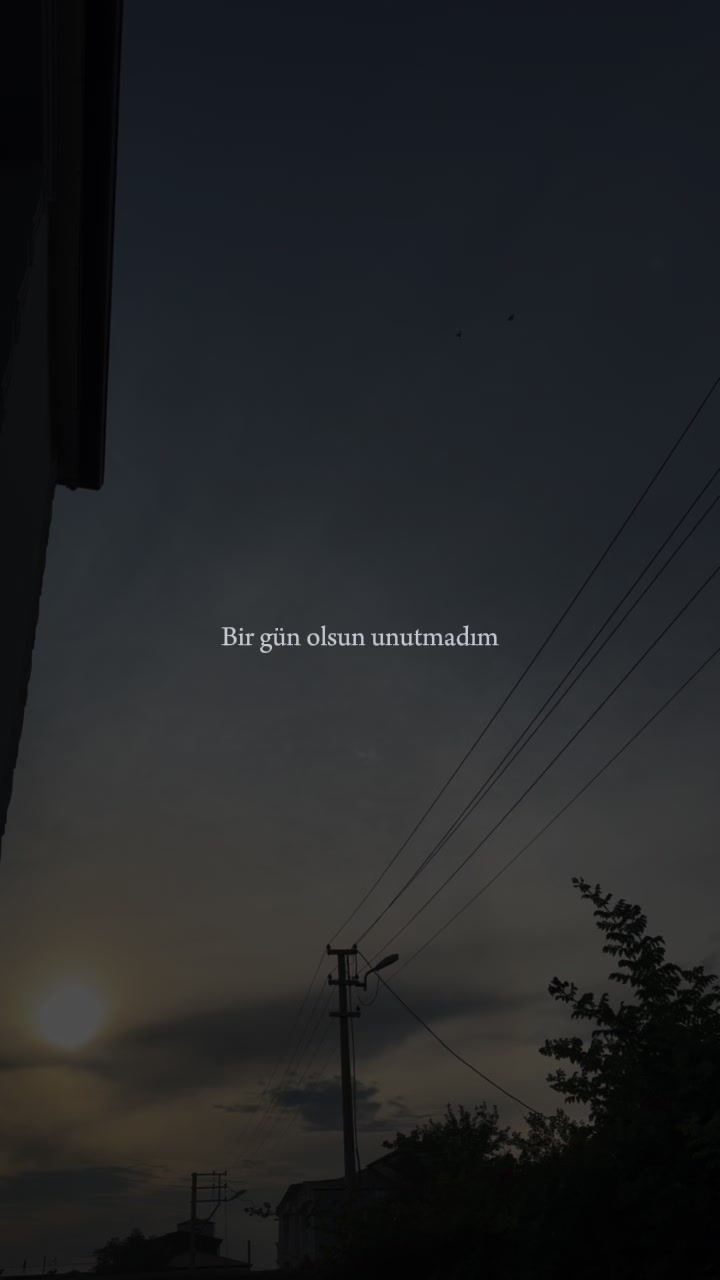 @𝐴𝑦𝑠̧𝑒 𝑁𝑢𝑟