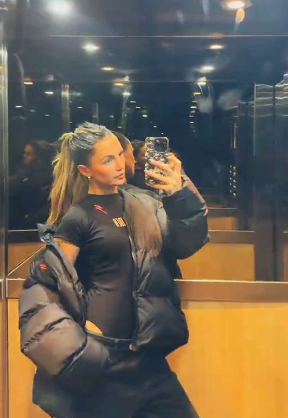 @del 💋