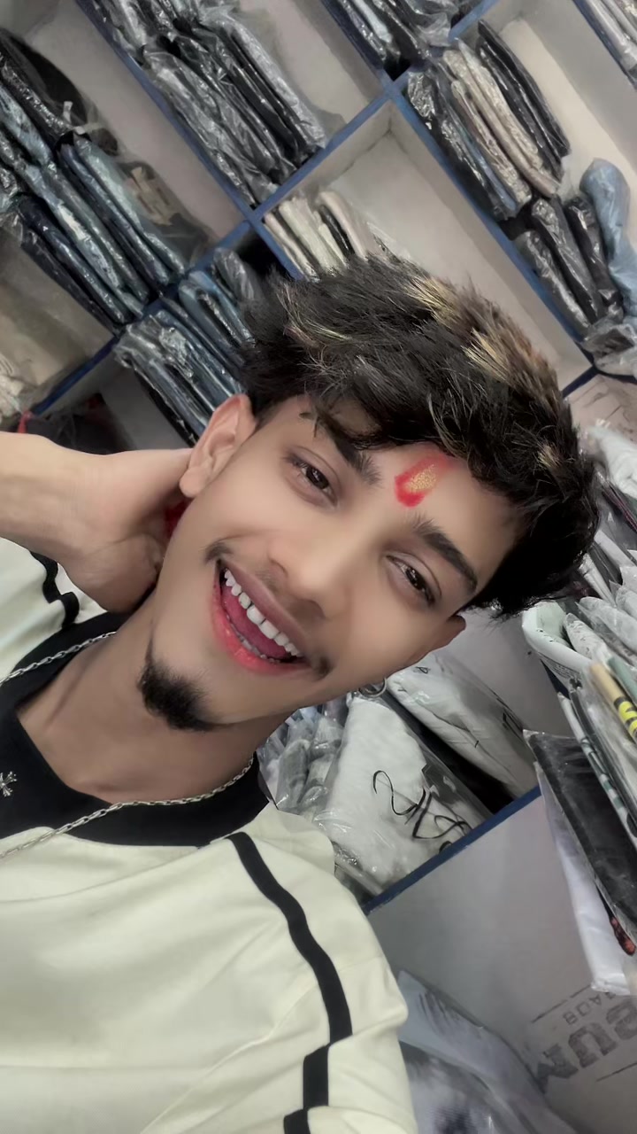 @‼️♨️भोज्पुरीया_राजा👑‼️