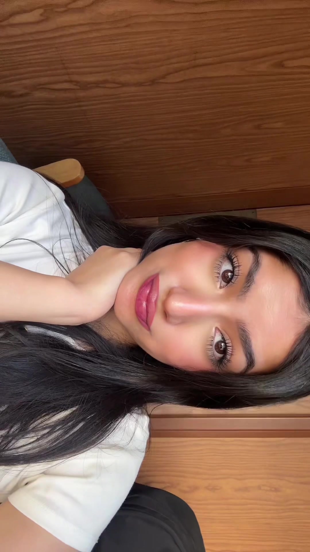 @vaneeza