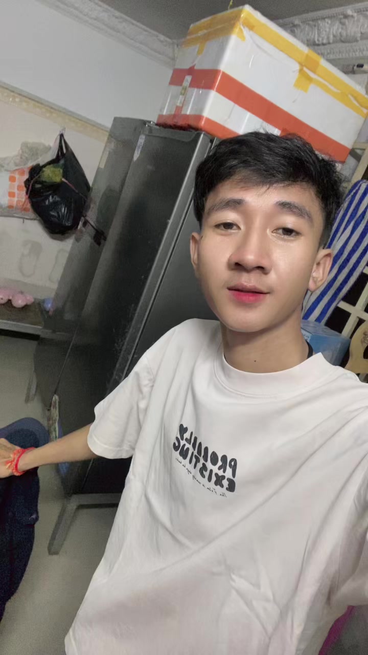 @ហួត ហួត៚✨💞🏳️🌈