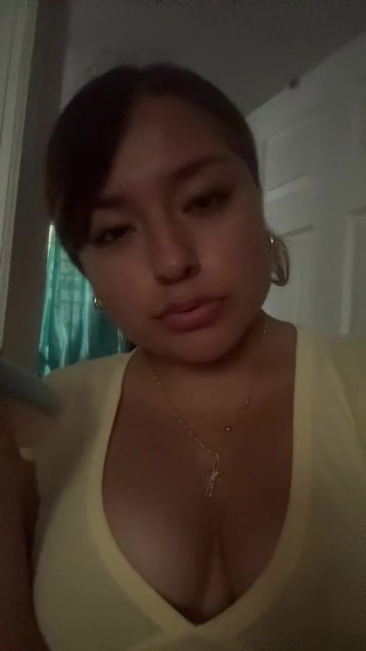 @🦦