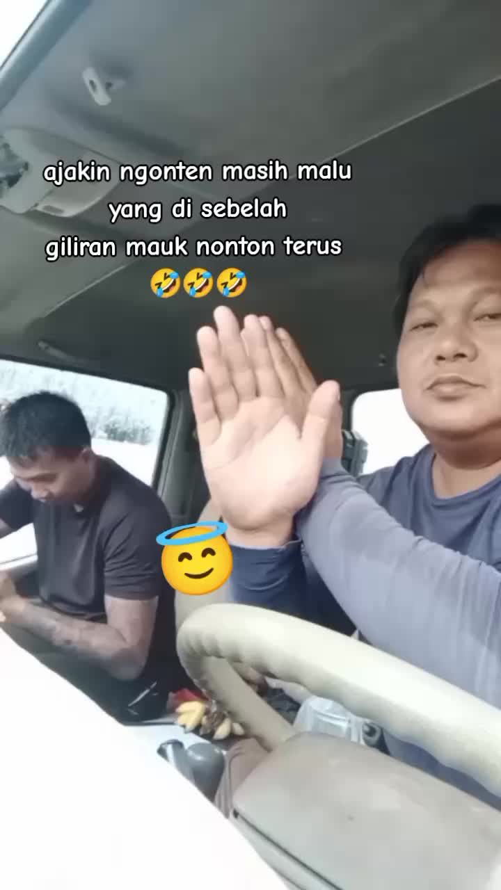 @Awan awan Gelap☁️🌨️🌧️💨
