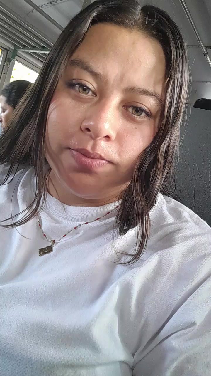 @Yackie🌼Ojitos😻 💚