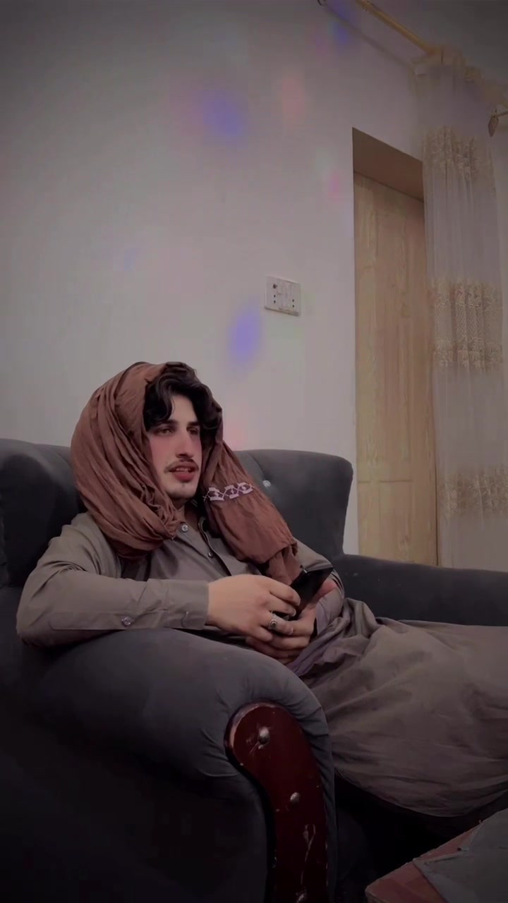 @👑احمد ضیاء وزیری🥀