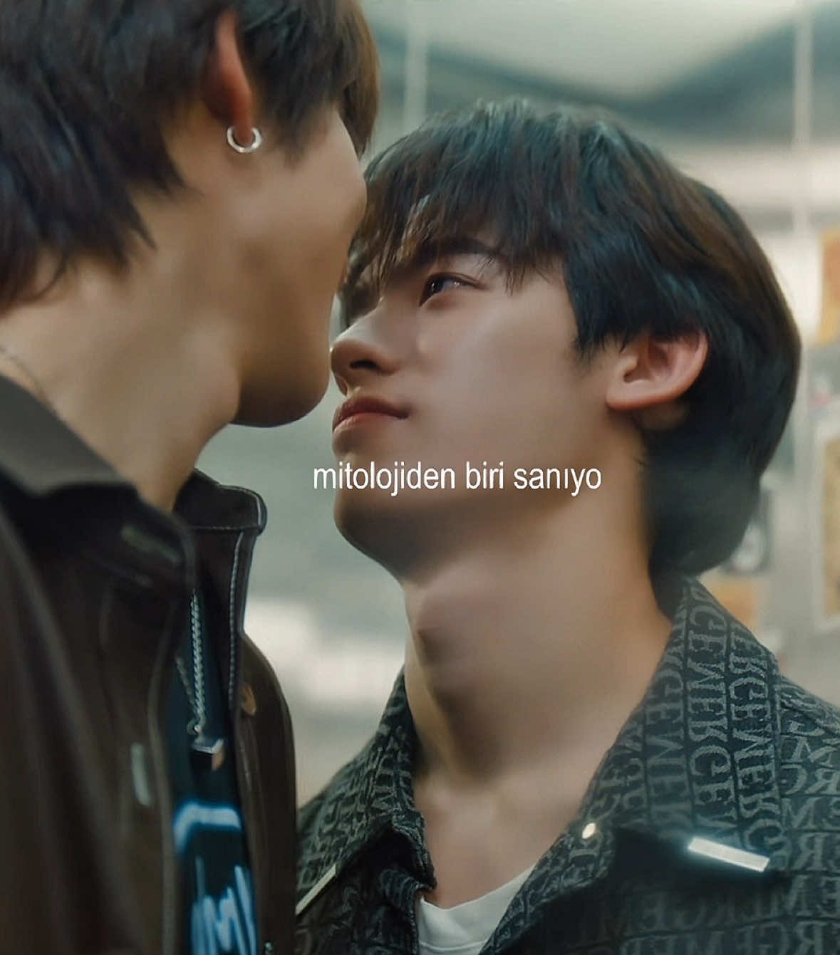 @<3