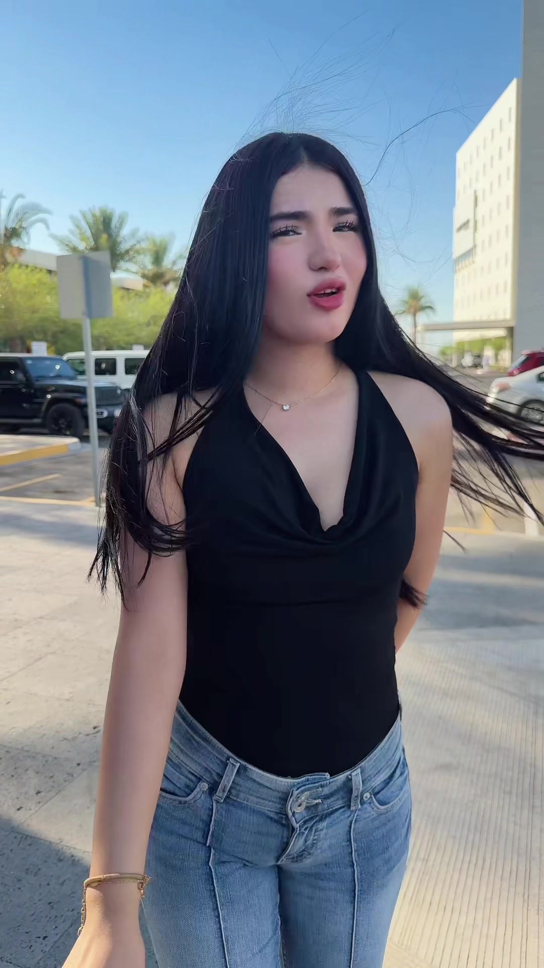 @Nailea