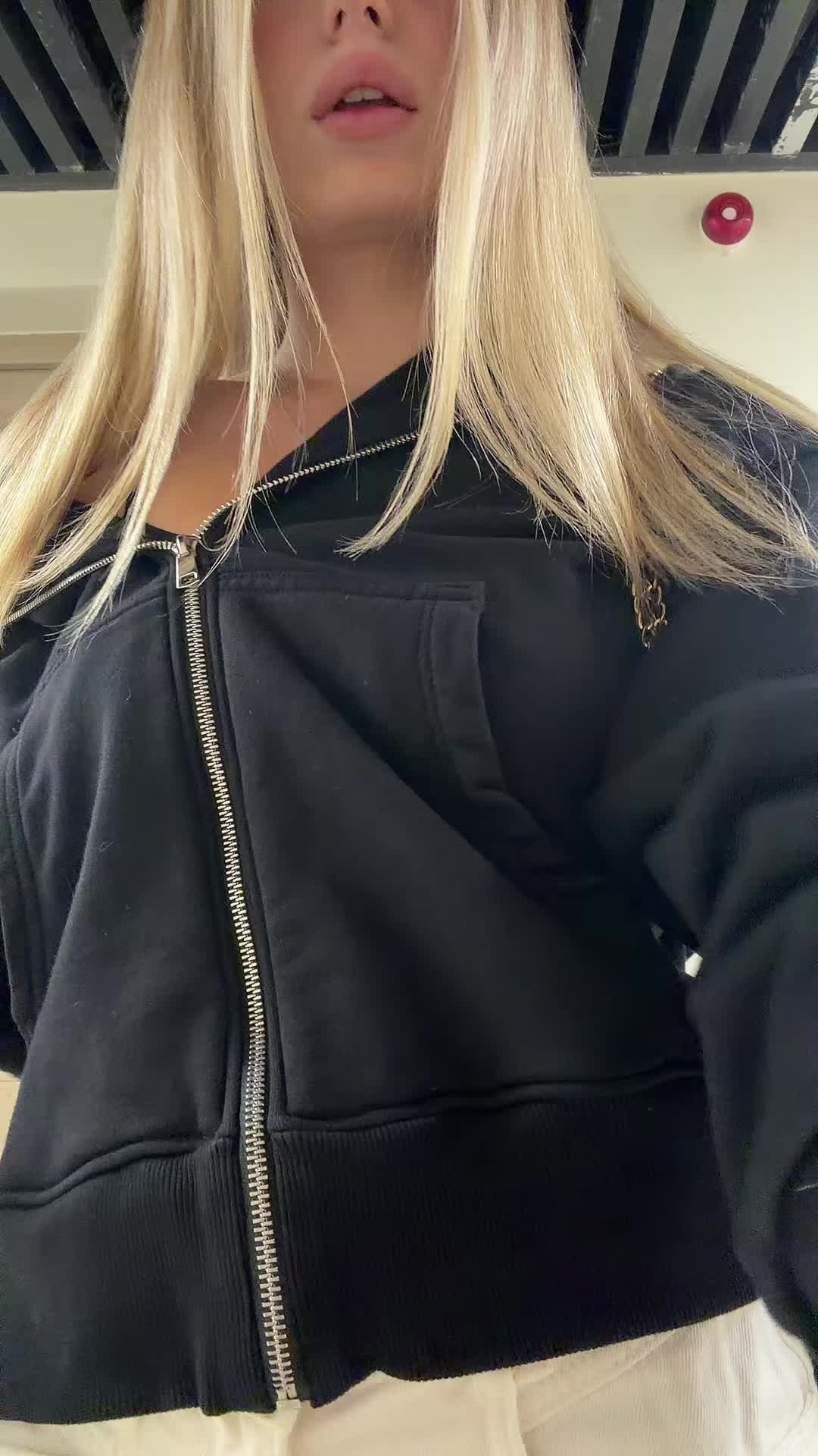 @ilovemyangelfriend