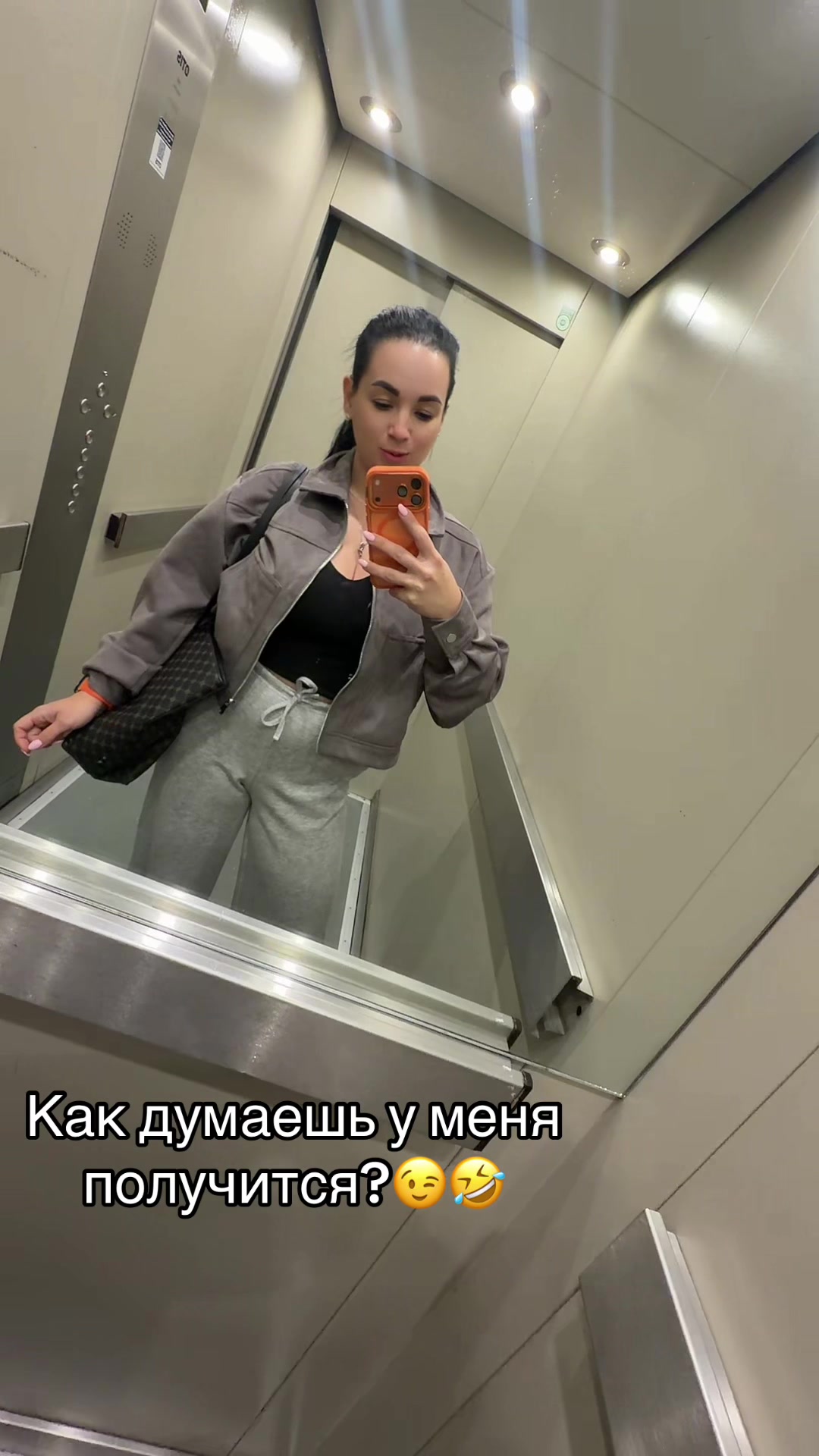 @Viktoriia Makhartova