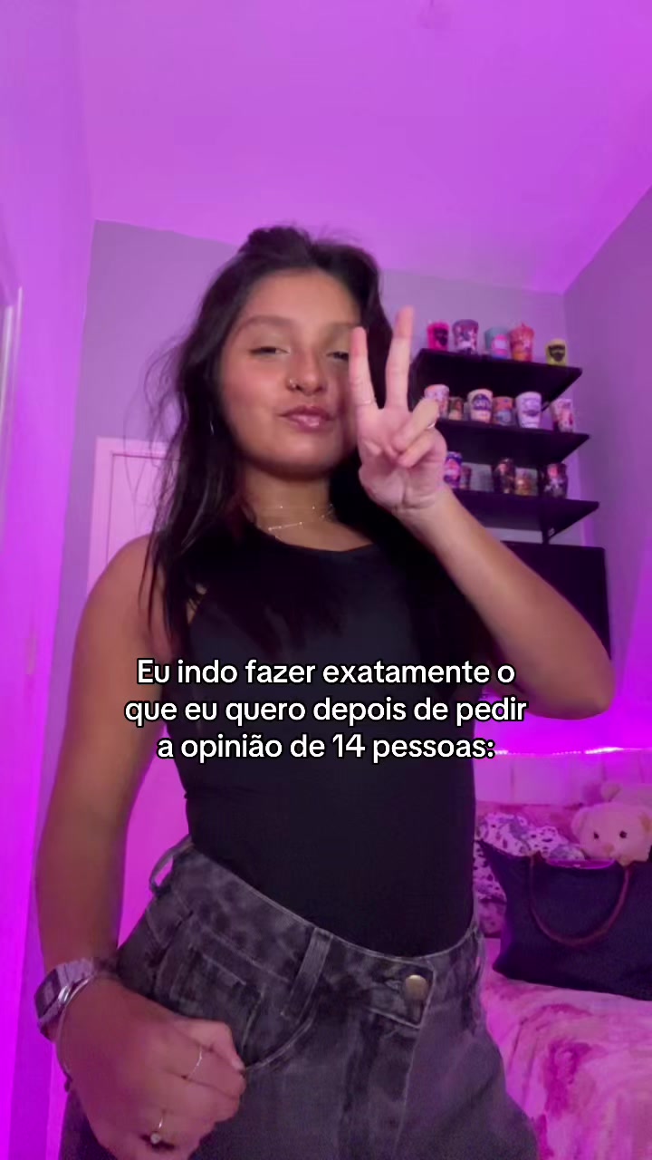 @Larinha💨
