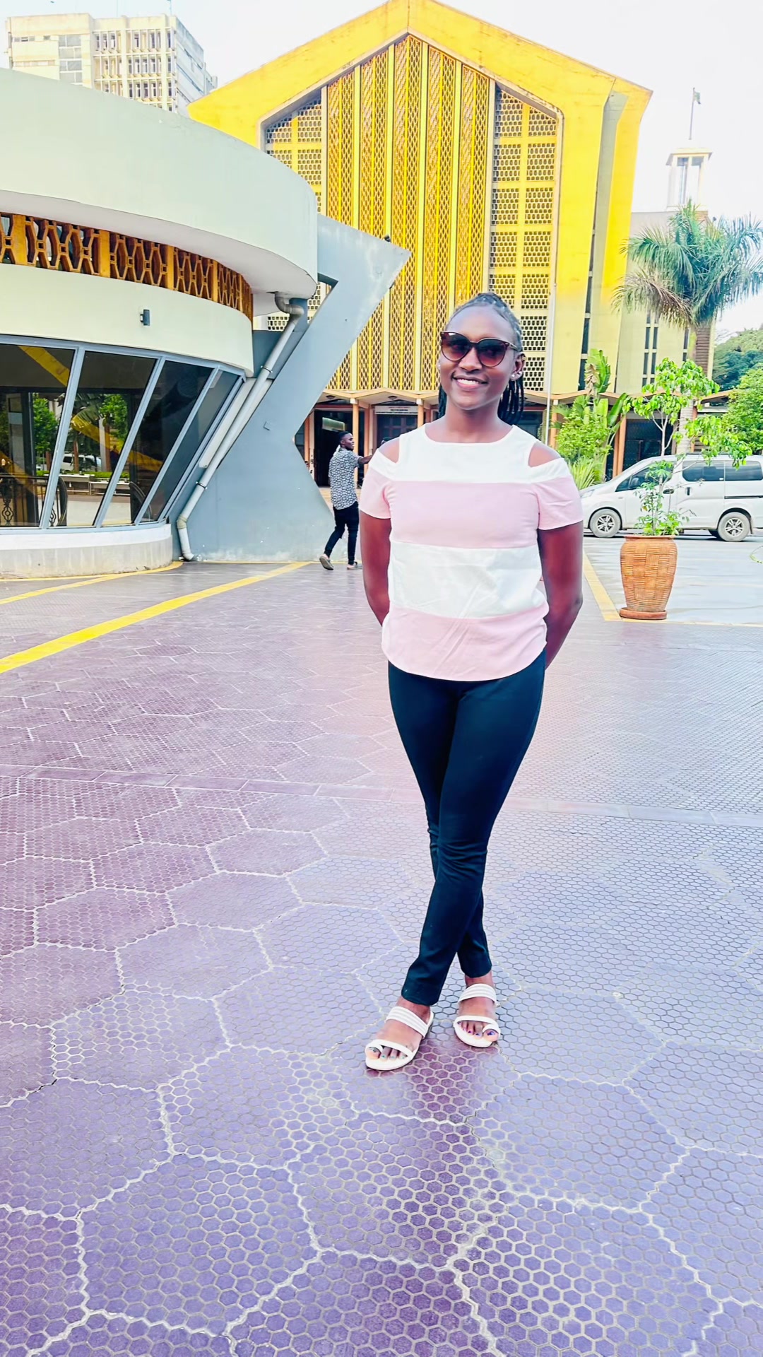 @Monique Mwelu