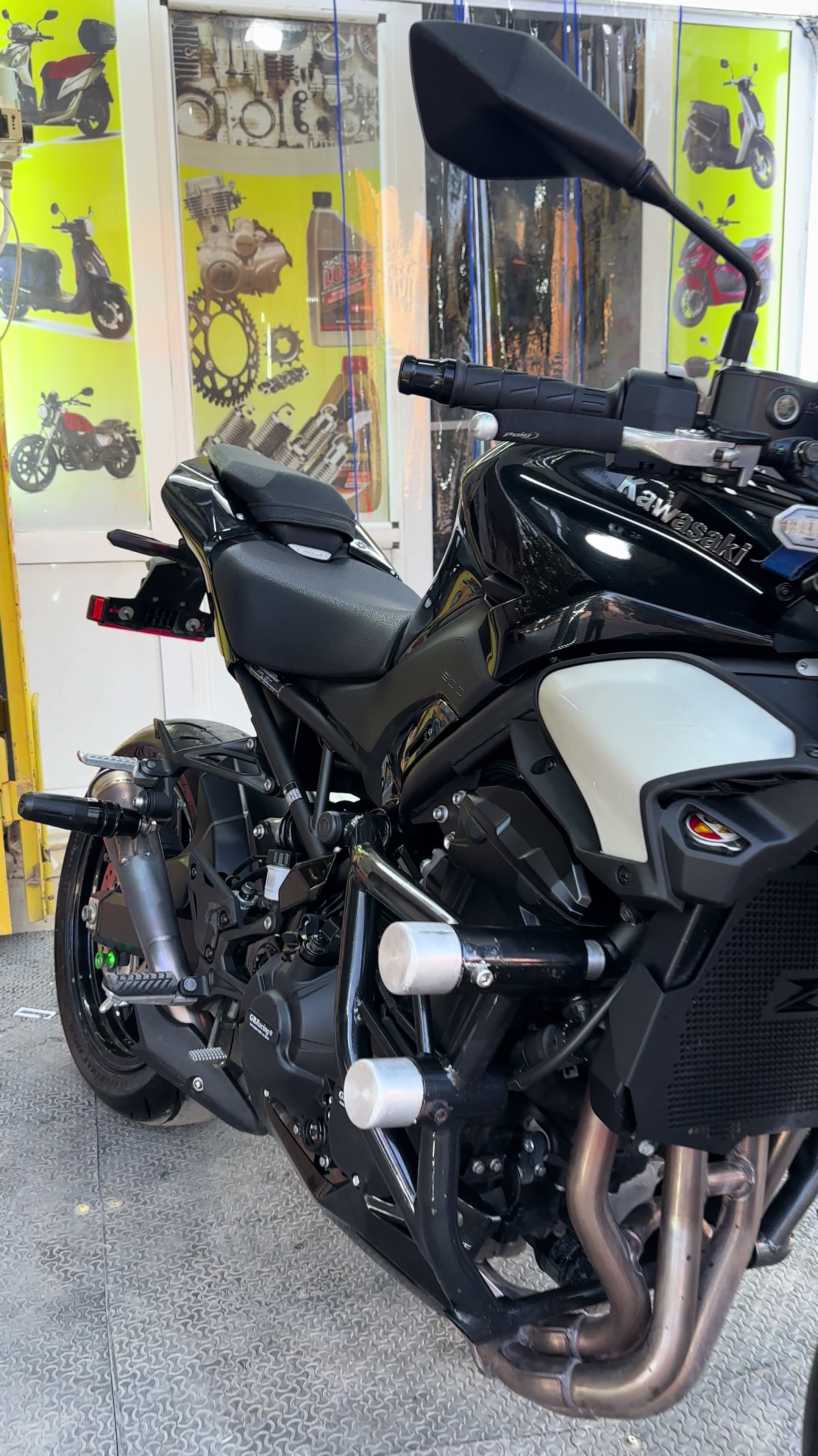 @Sofiane piéces Moto 13
