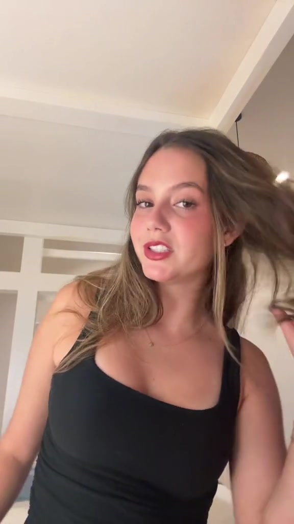 @Vania