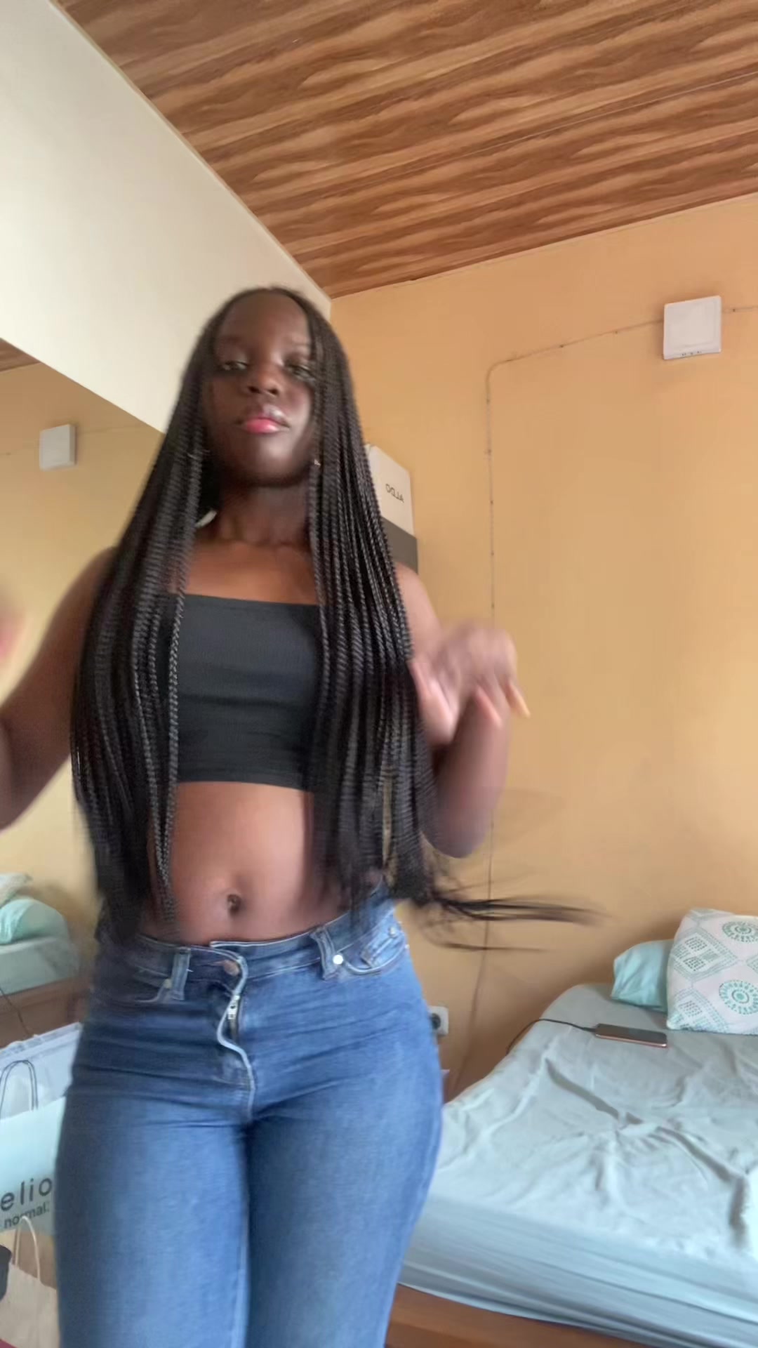 @Lhynn