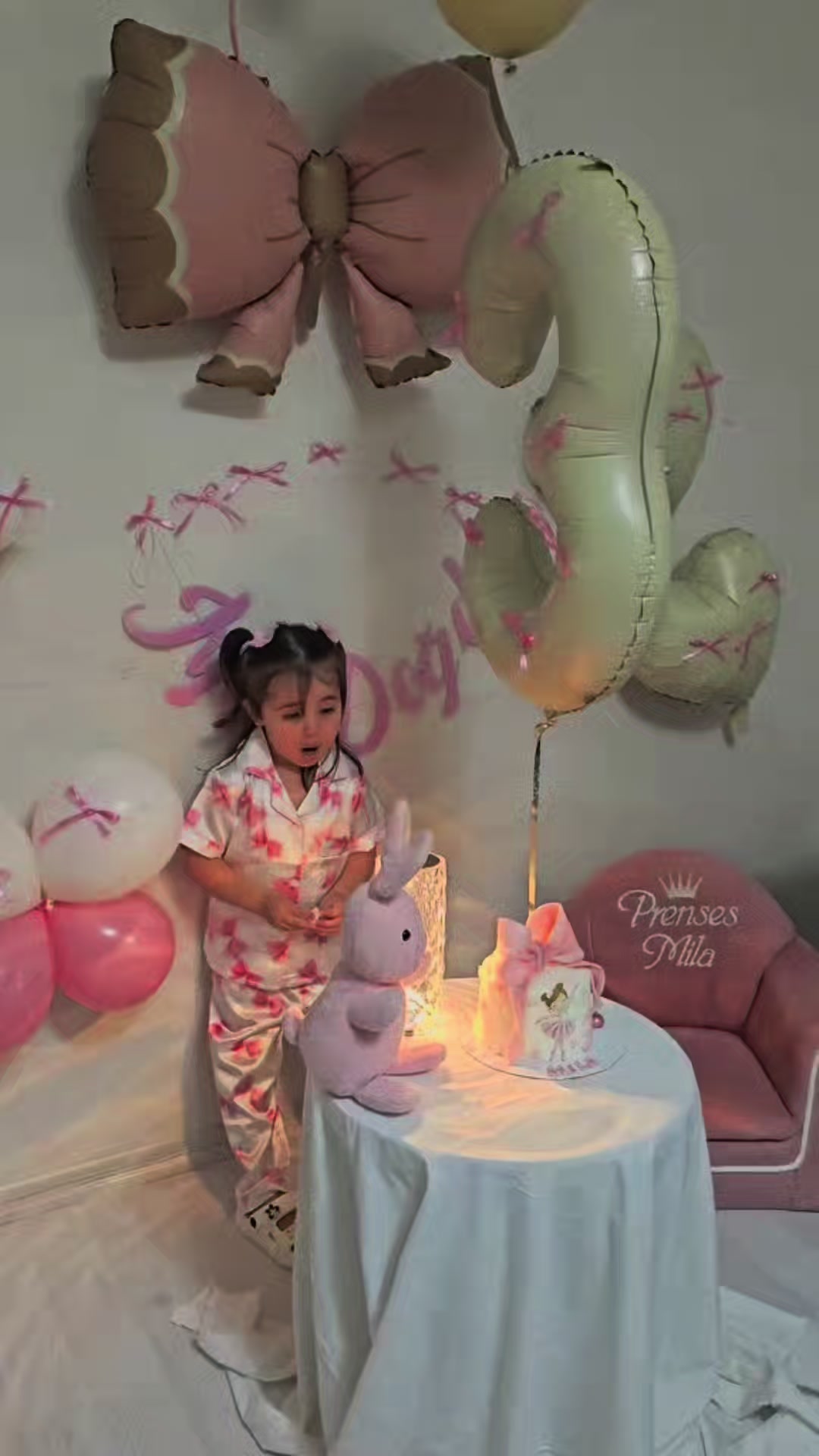 @أمہ"مــيــلا"👑🎀🧸