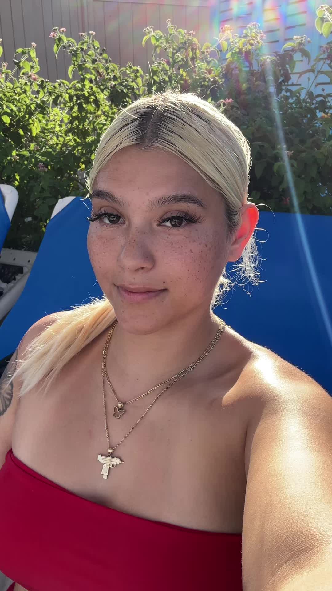 @Beautiful Mikayla