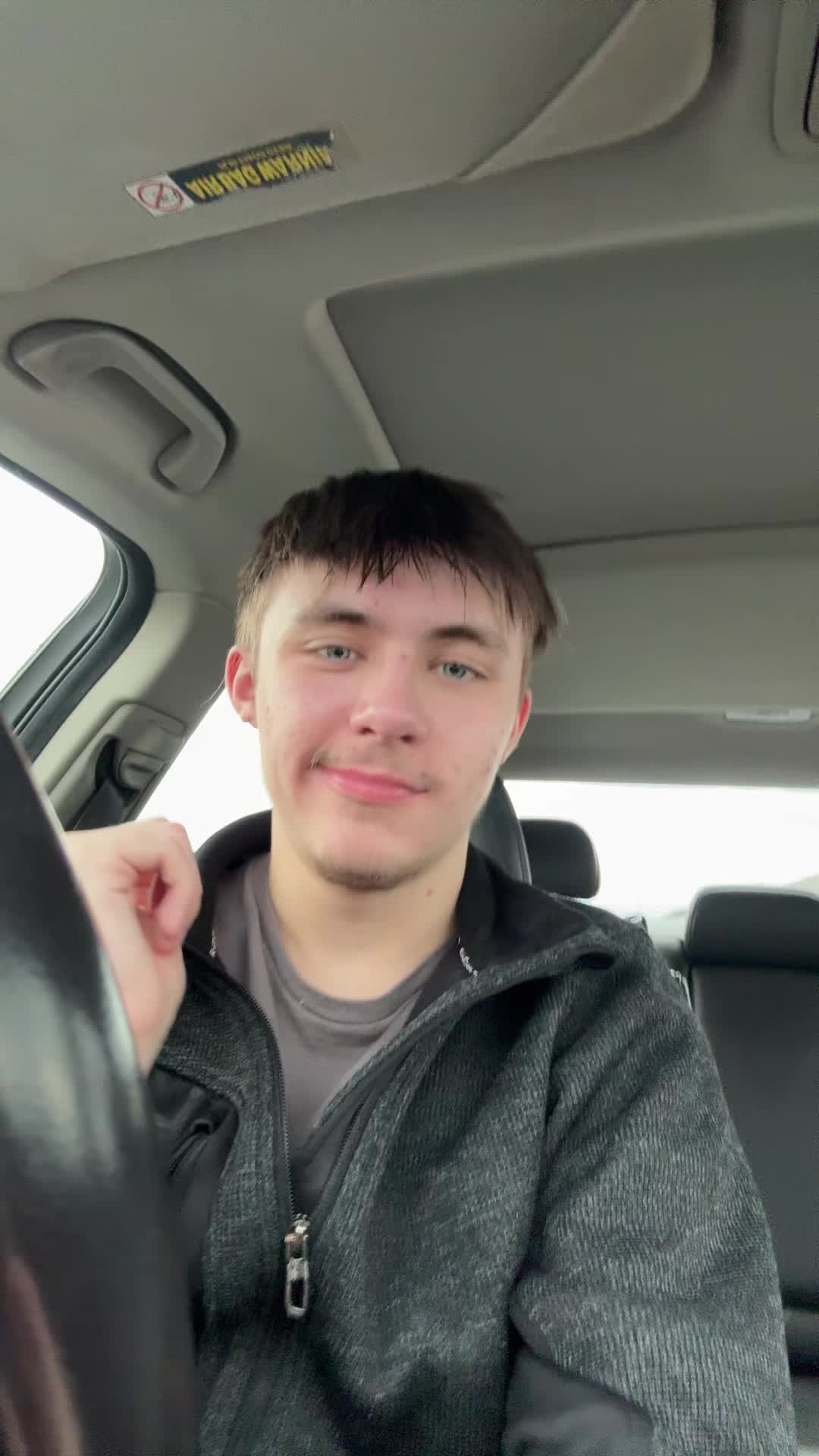 @iLoveEatinfRawCigarettes