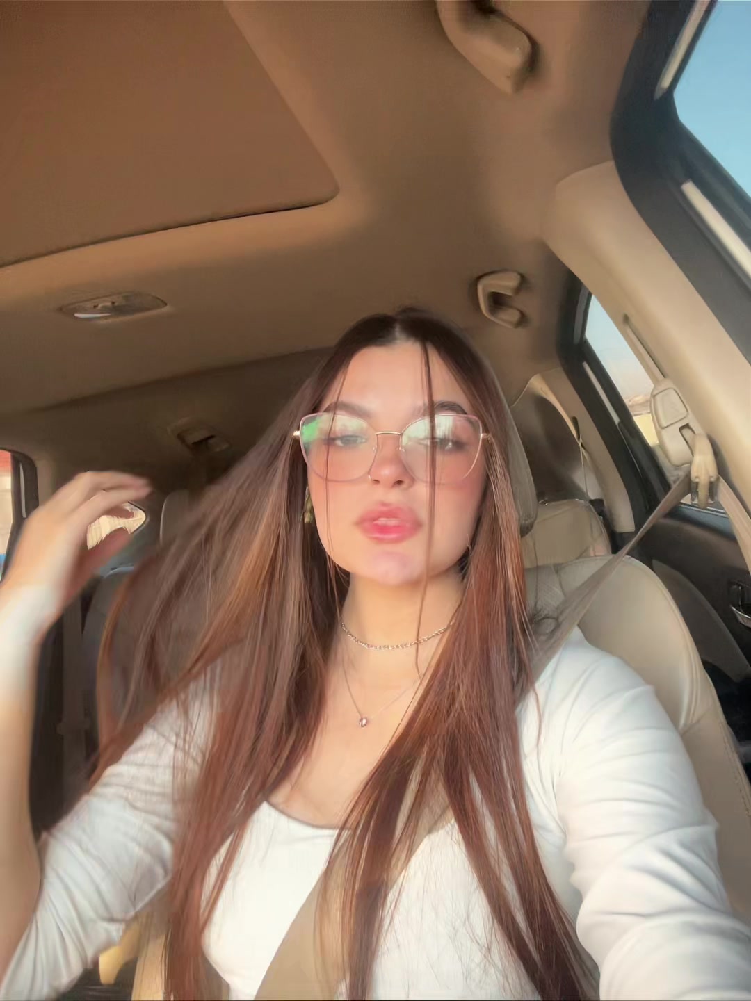 @𝓠ue𝓠ue.  ♛
