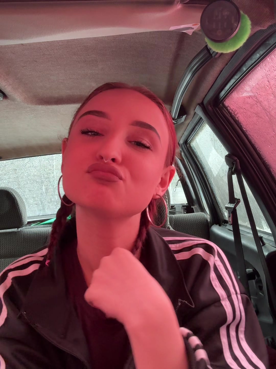 @1schvmr