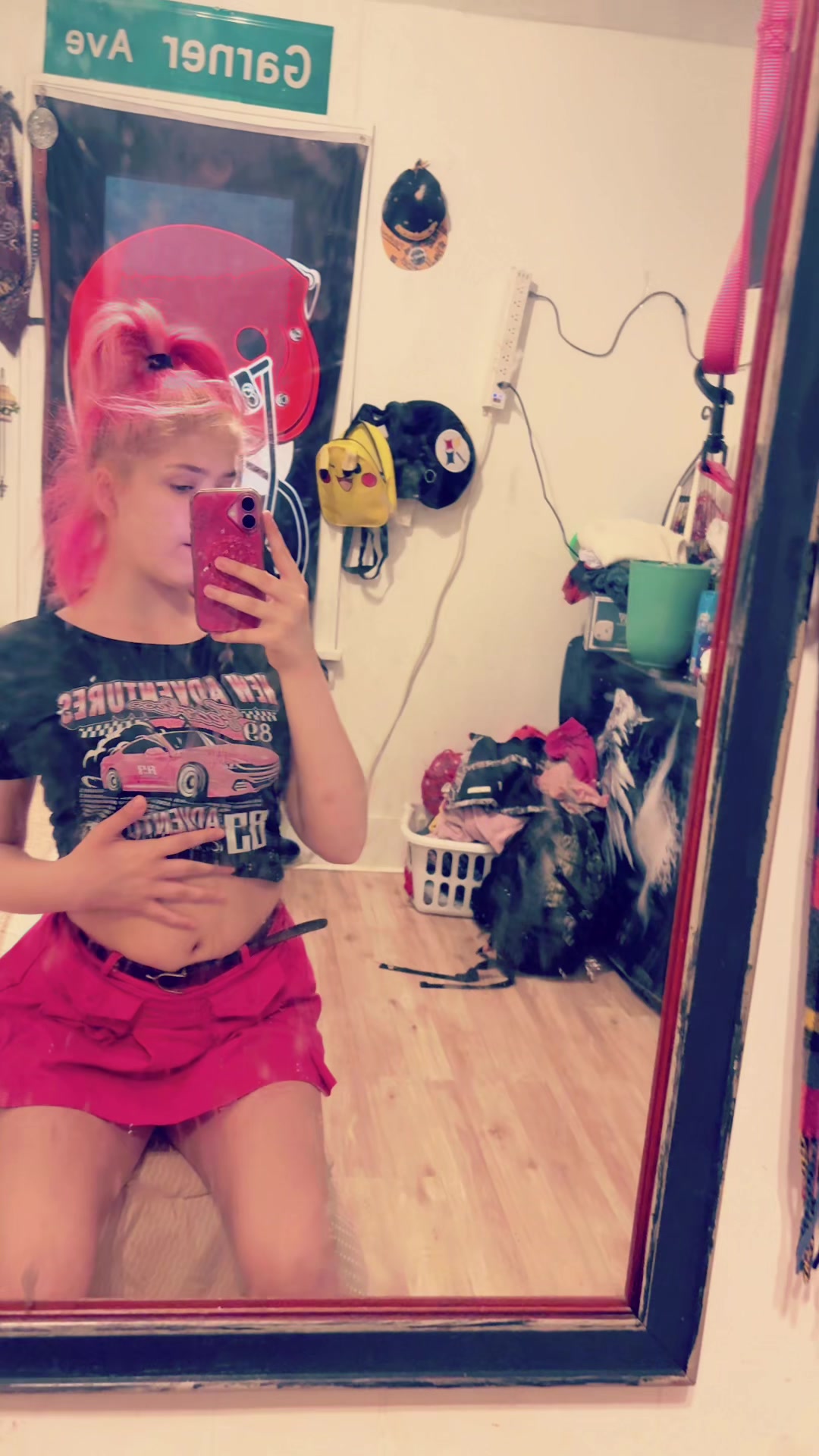 @toopr3ttyweirdo