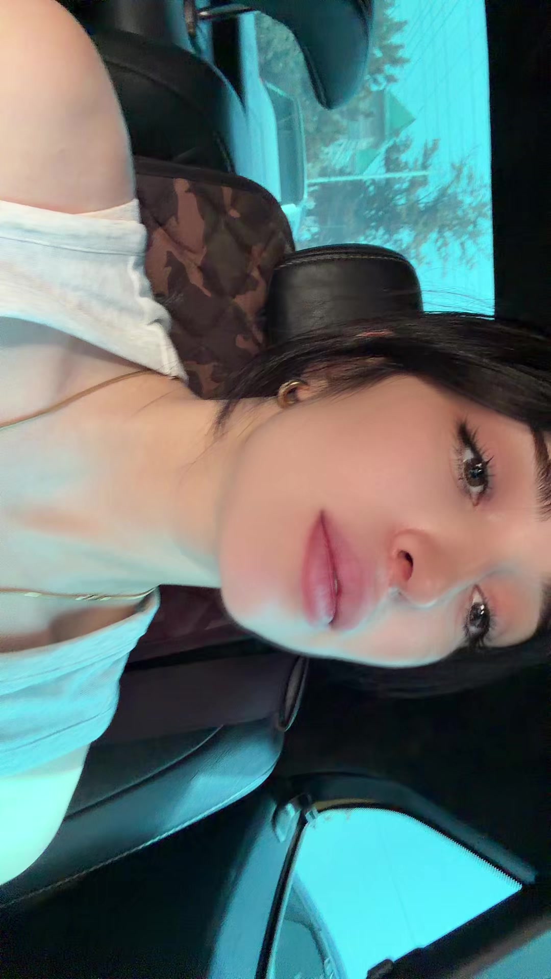 @Jasmin