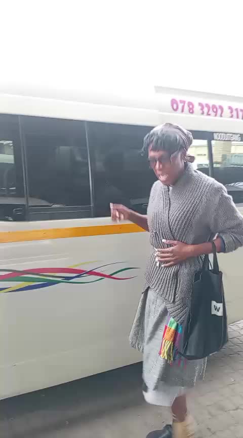 @Nqanqa