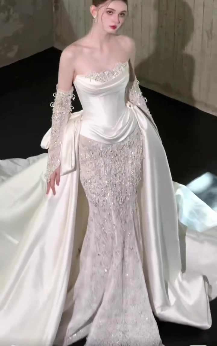 @Mình cưới nhau thôi