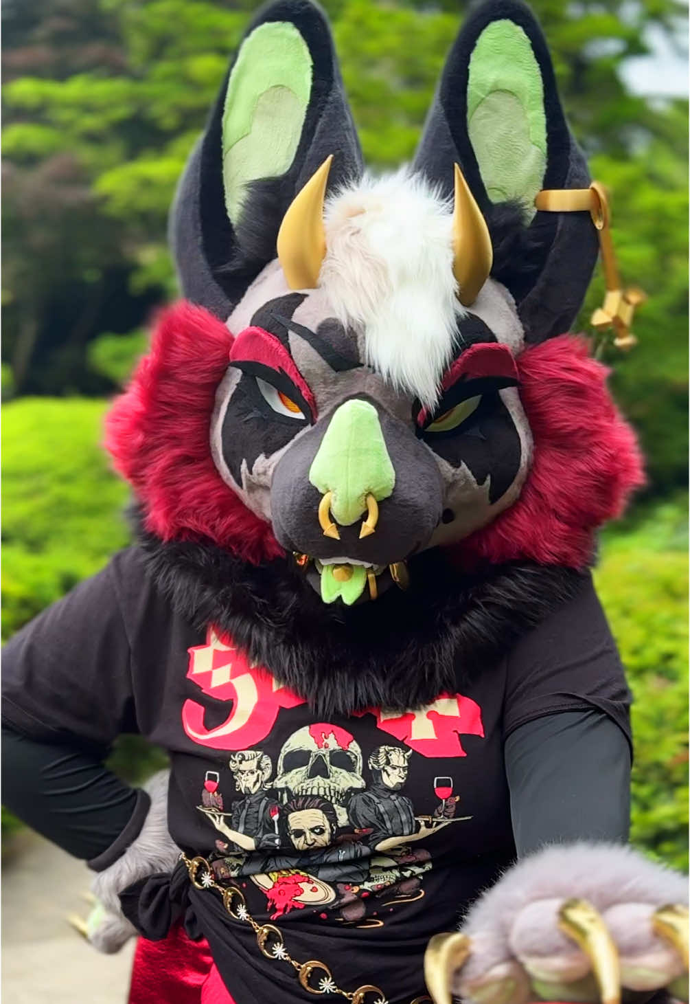 @FruitbatFursuits > ANW
