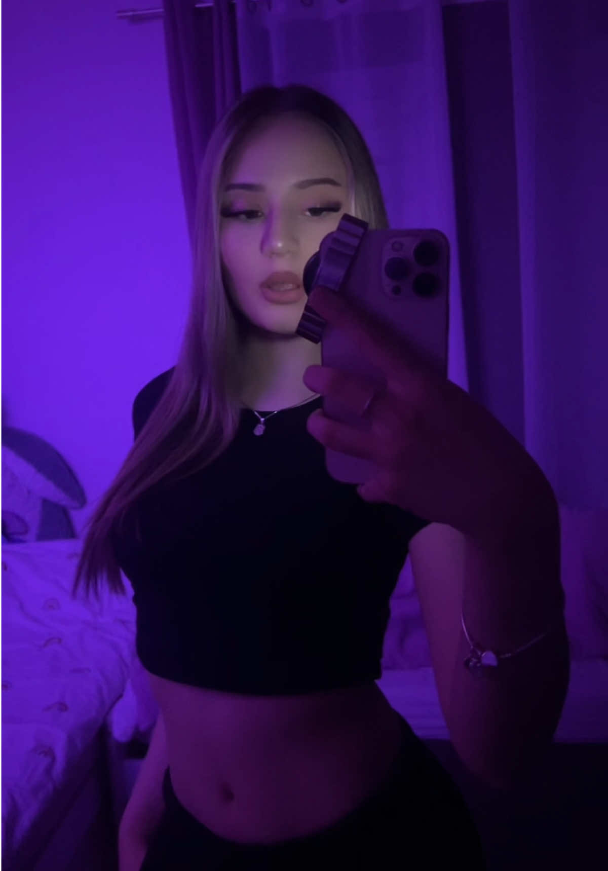 @ℳℴ𝓃𝒾𝓀𝒶