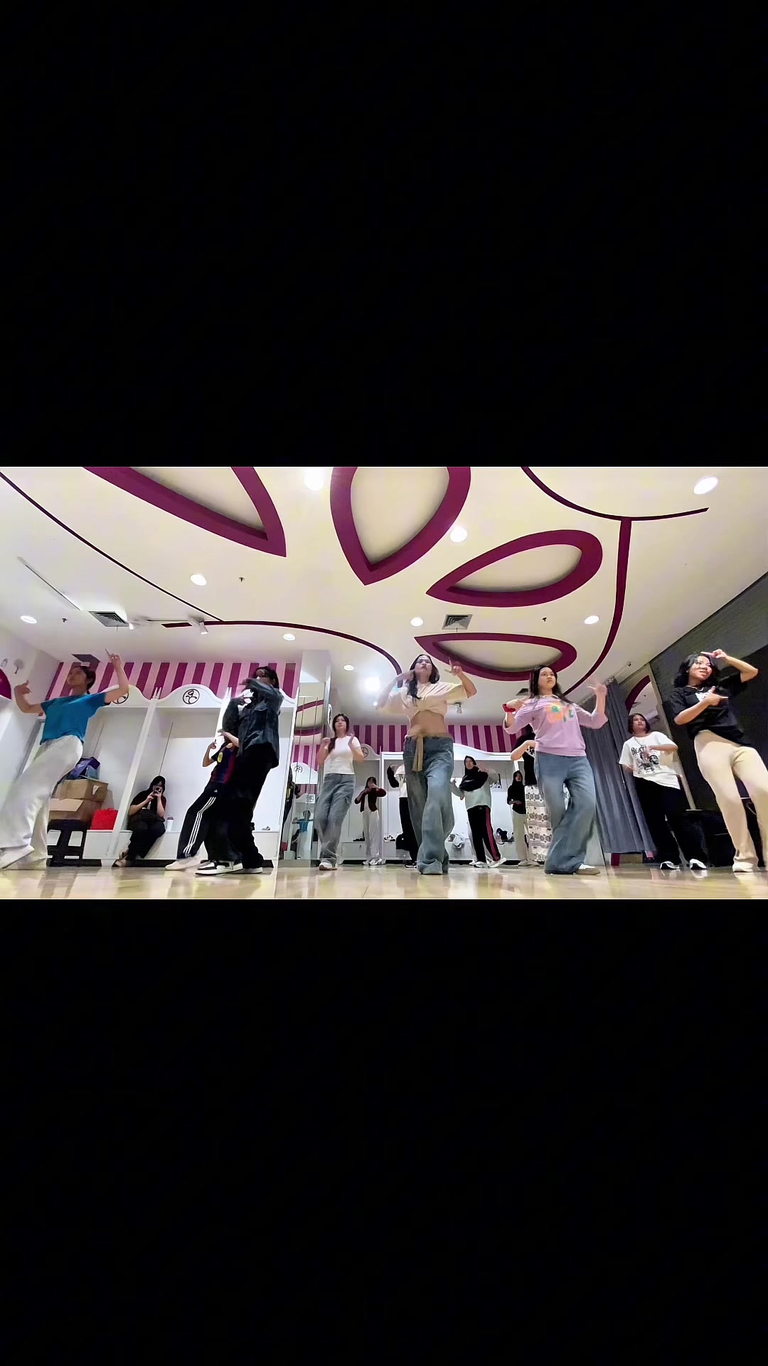 @vay_dance