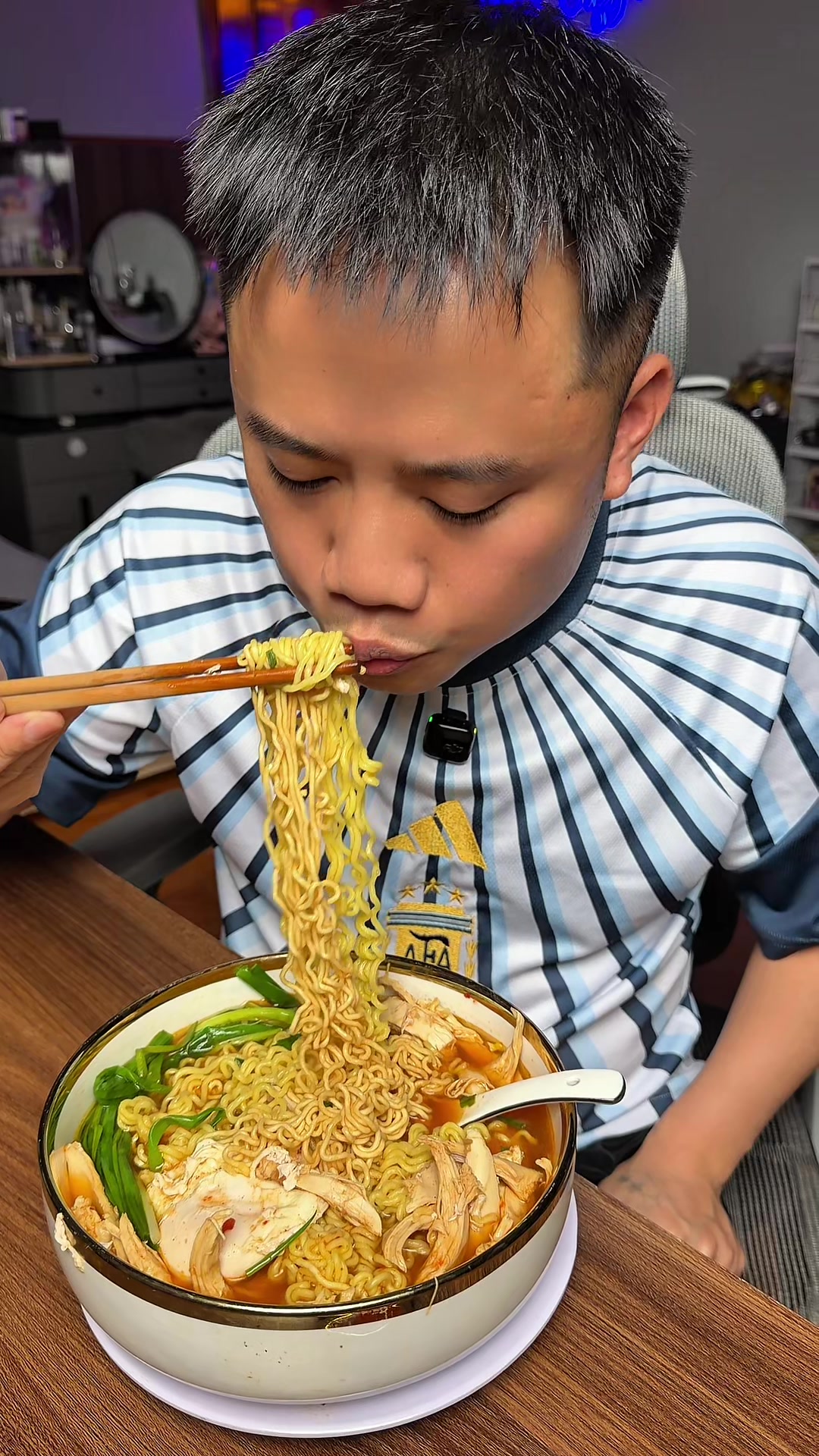 @Nguyễn Văn Hậu (Hậu Troll)