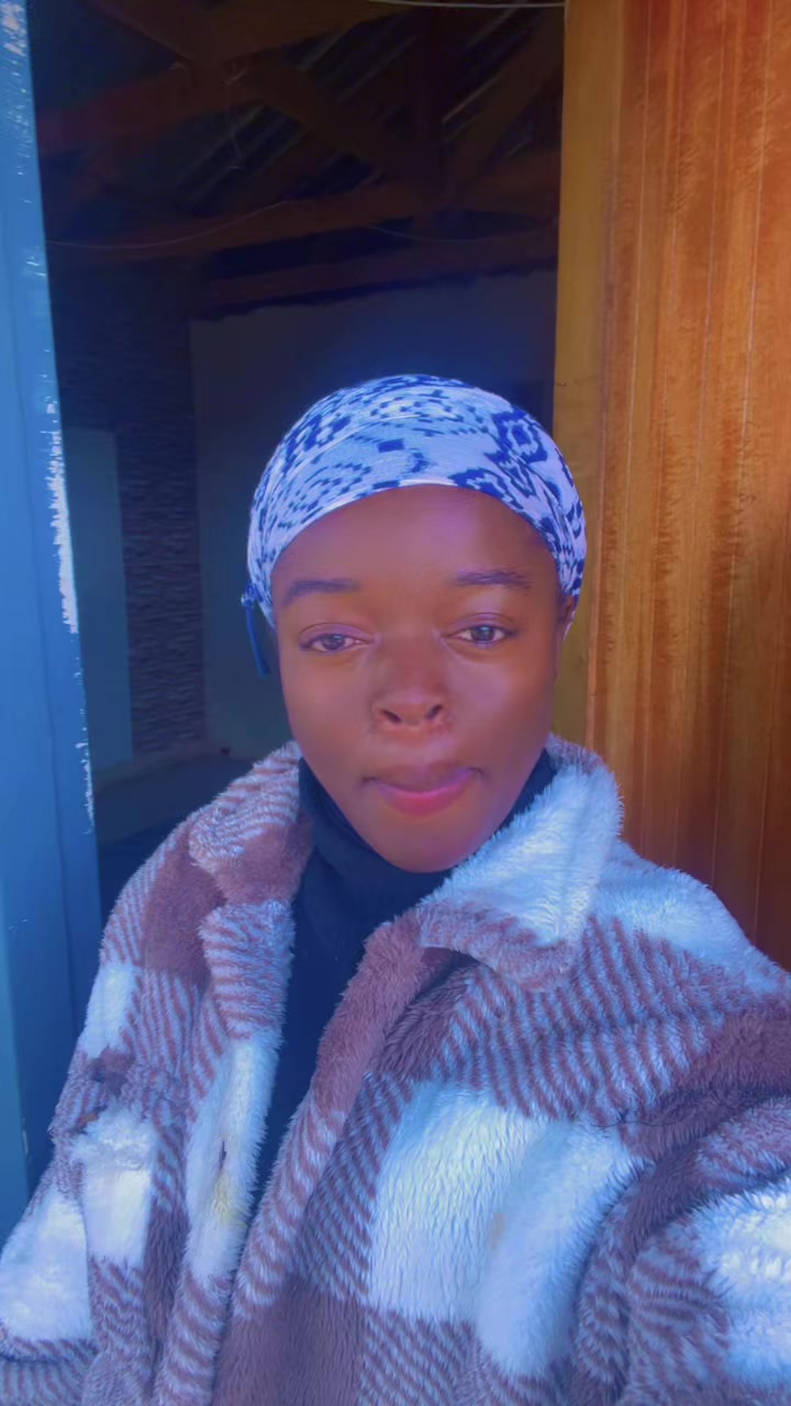@Khuthadzo