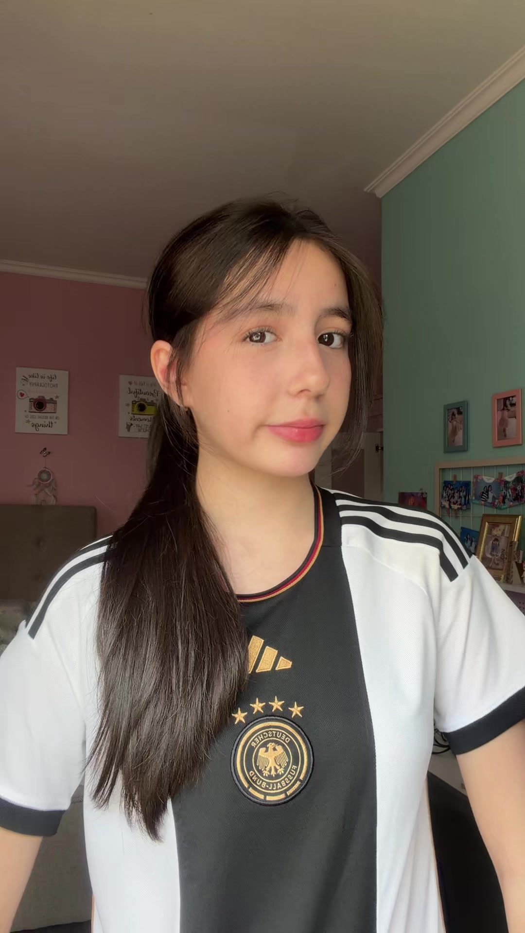 @Lara