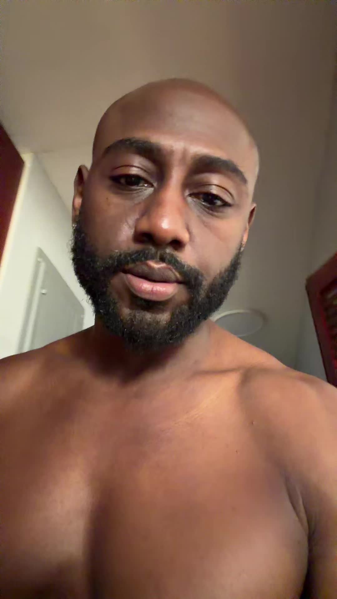 @🤎