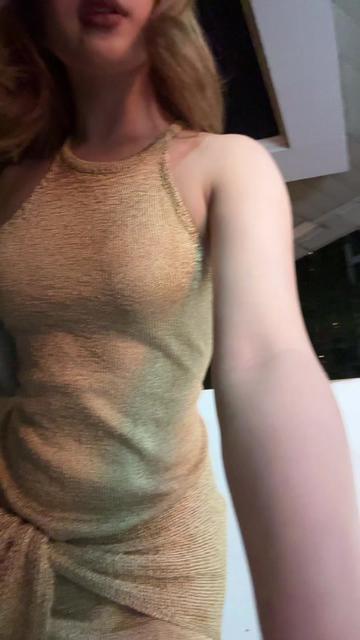 @𝒴 .