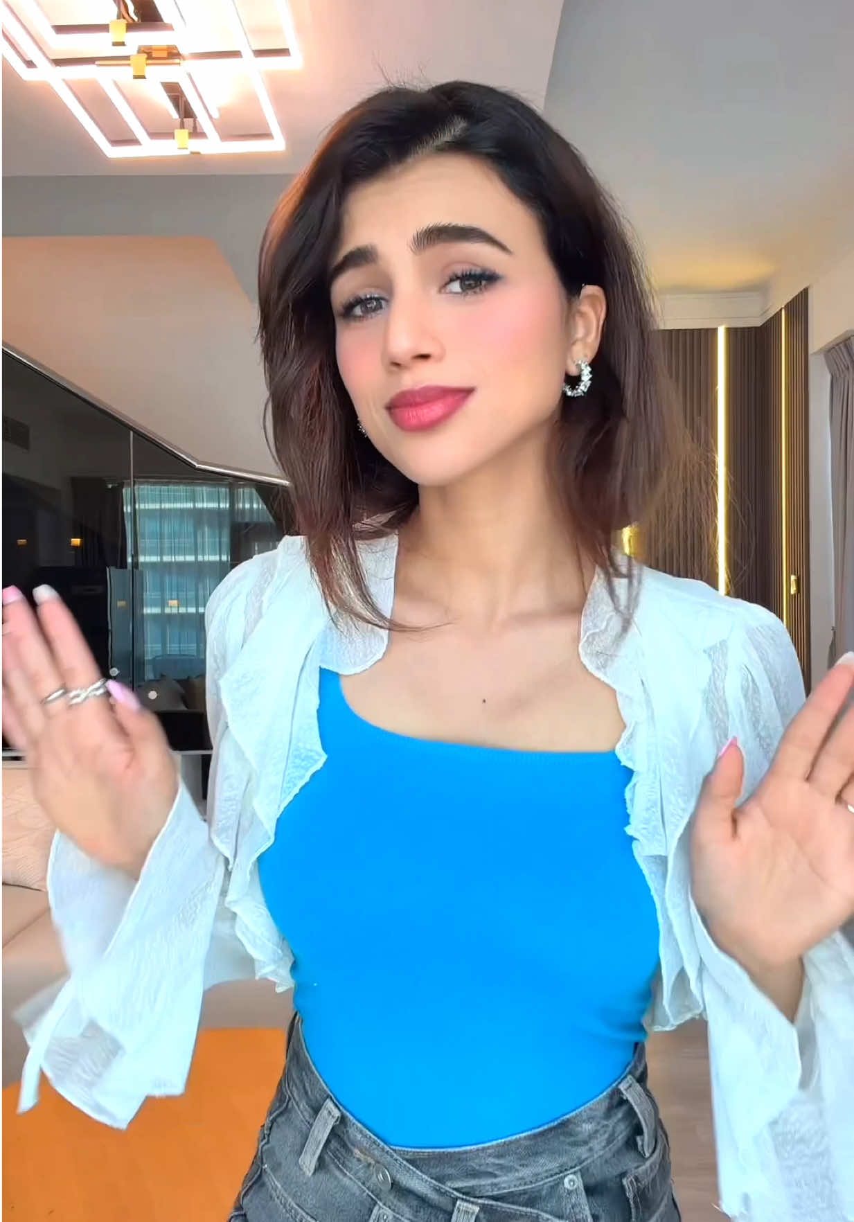 @Ayatee