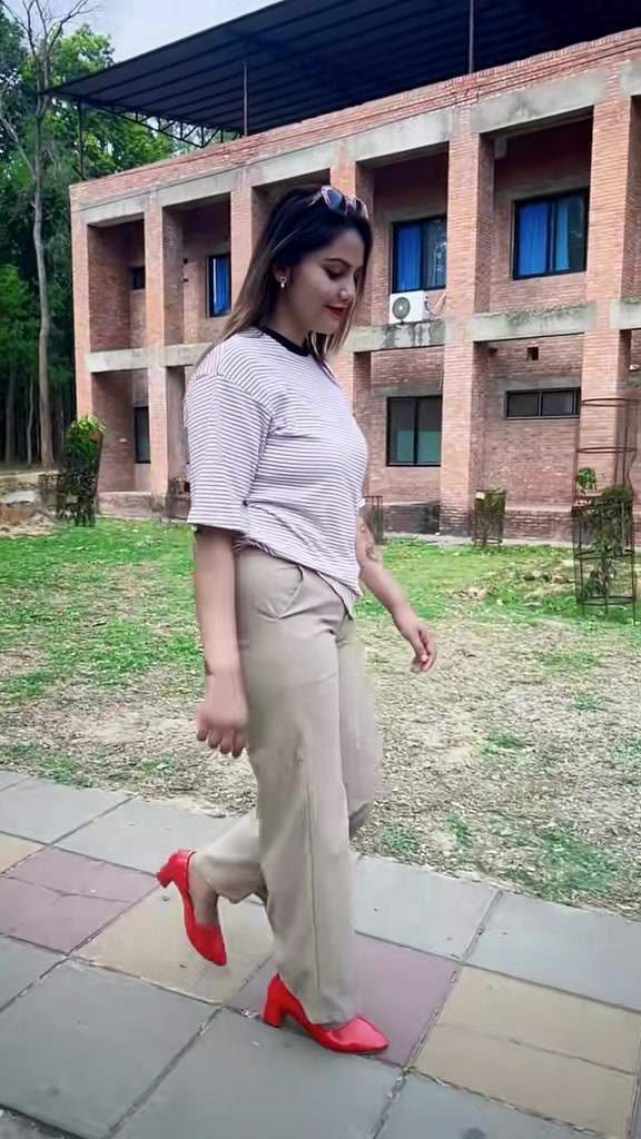 @उषा   ❣️⚔️  बि