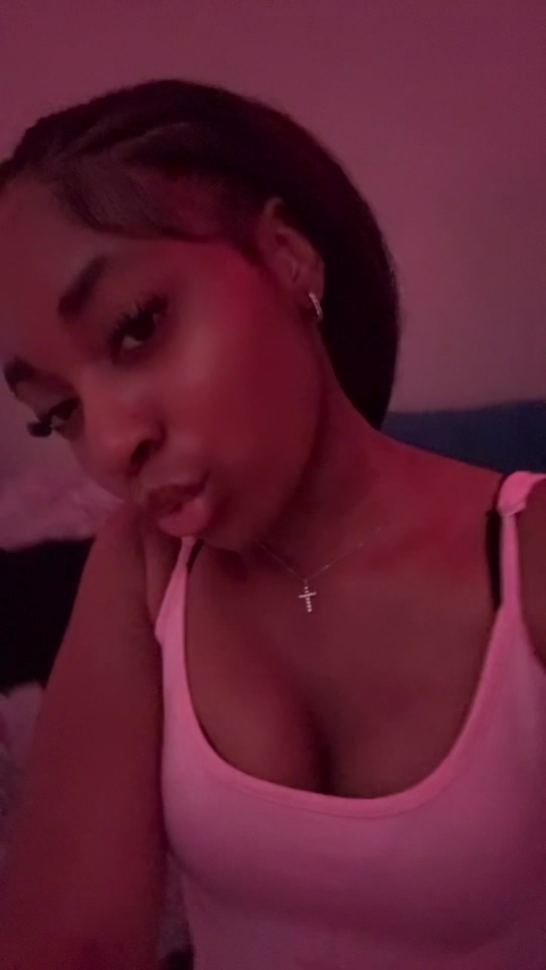 @kyrasecretaccountt