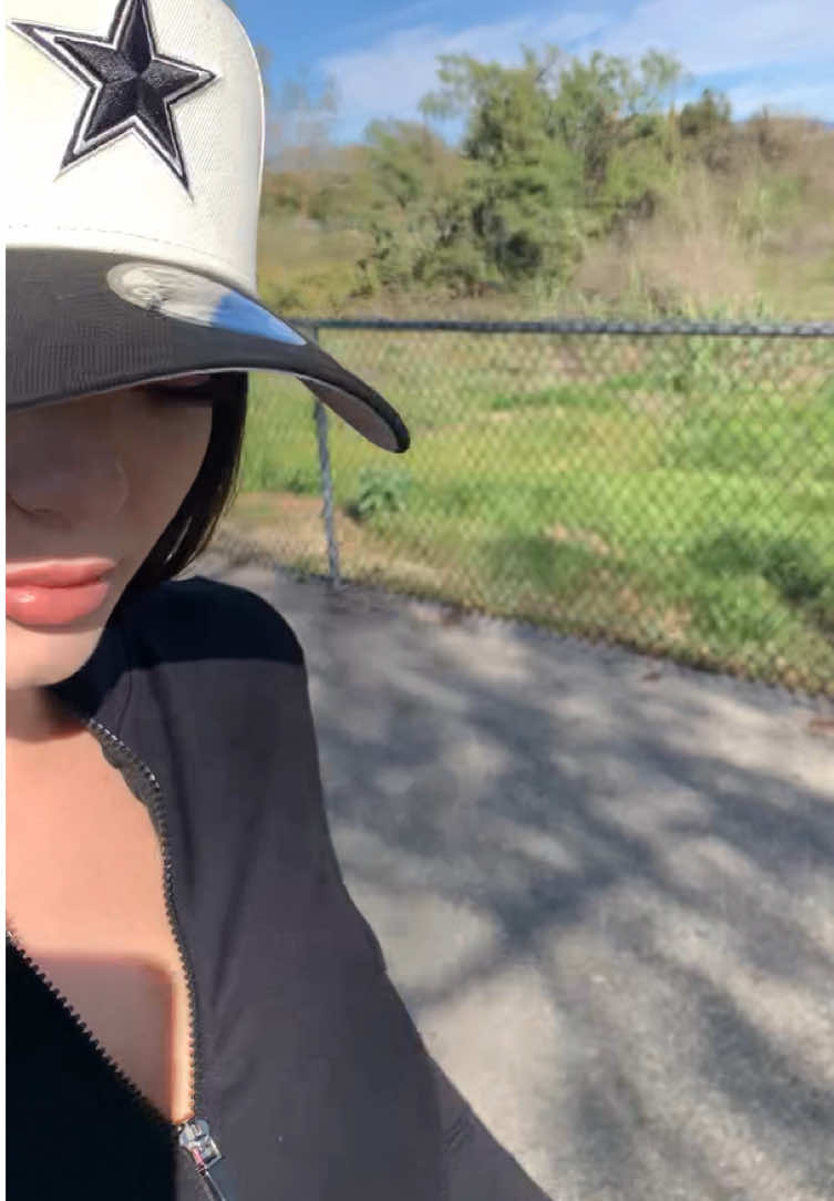@Valentina