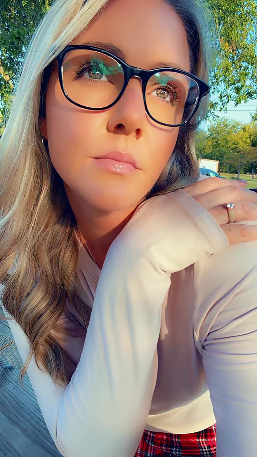 @SelfieQueen57👑