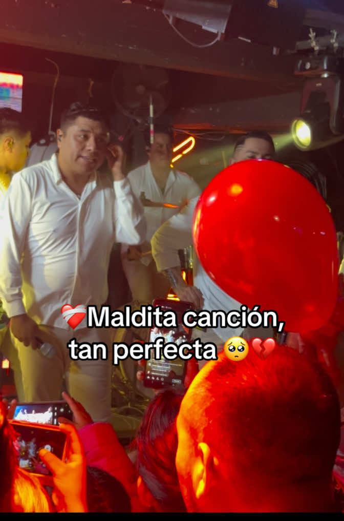 @Ary Flores 💋