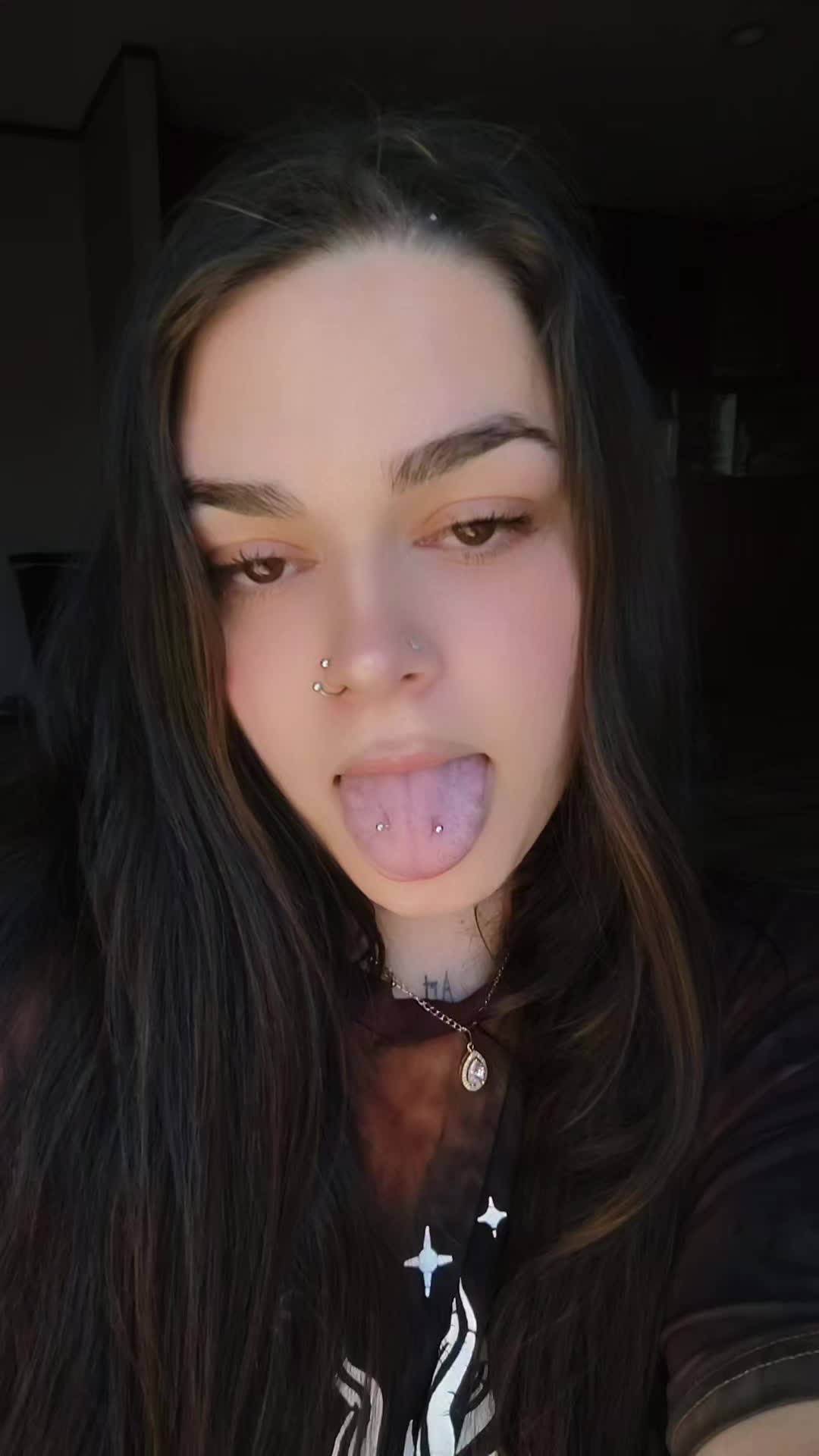 @ᑕᗩᖇᒪEE✨