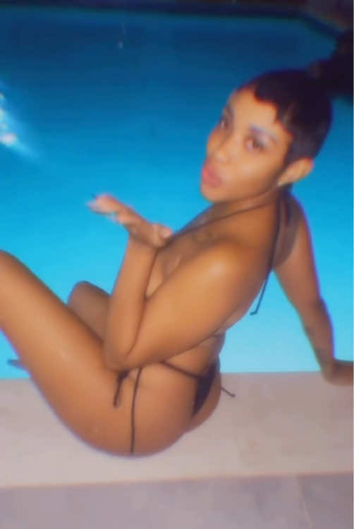 @pinkii_pinkx