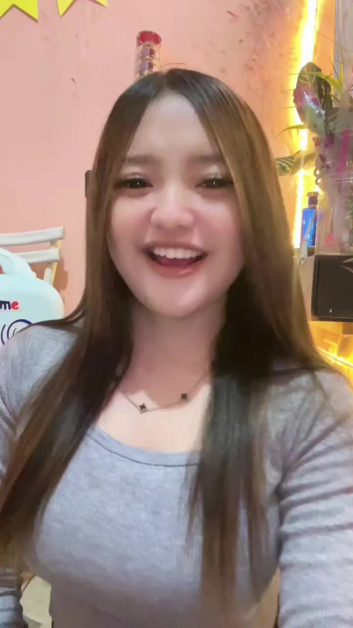 @nvraaurliaa