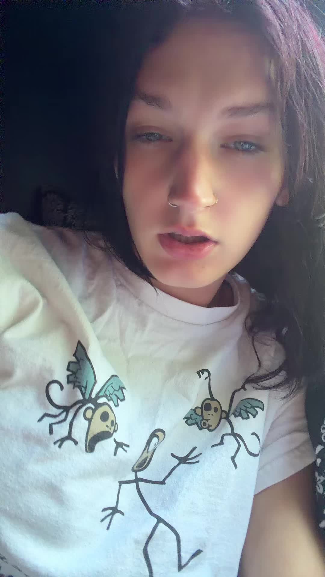 @Thebluechickennugget