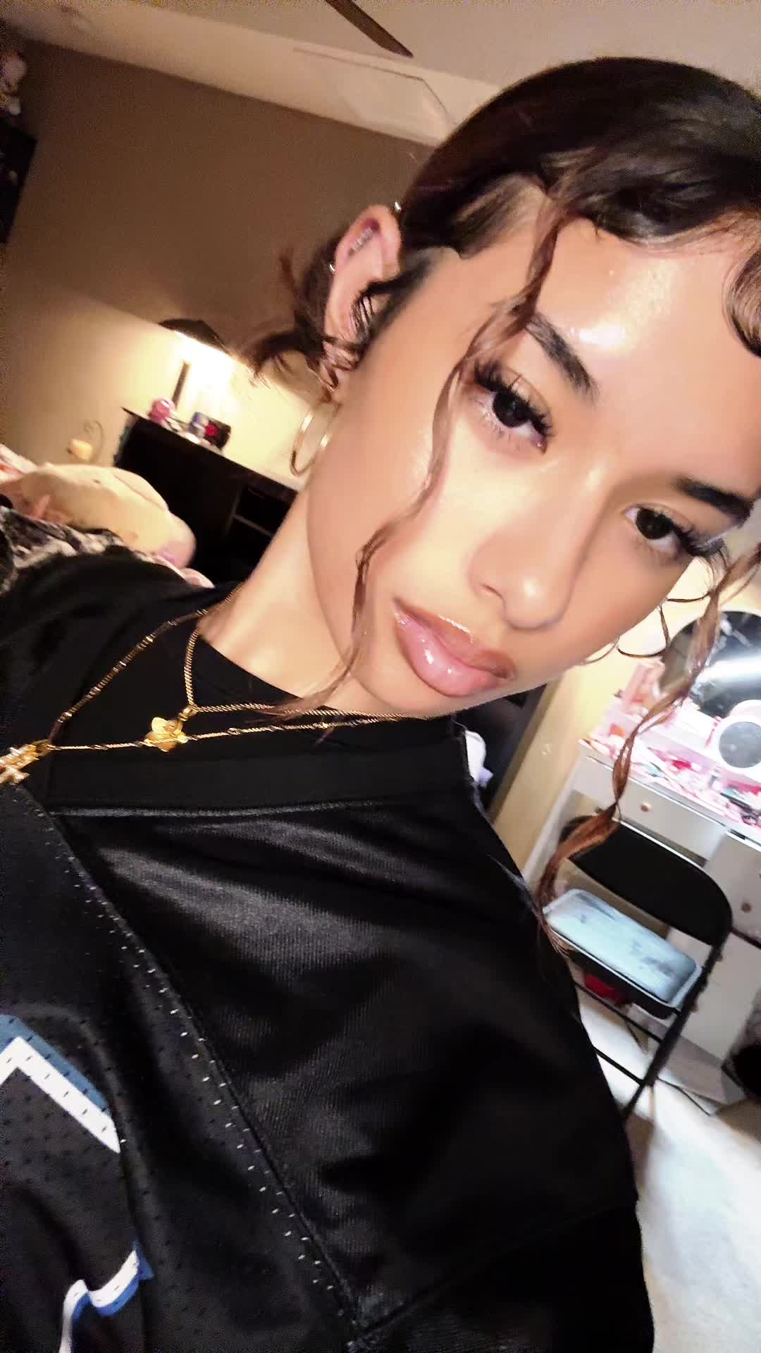 @anna