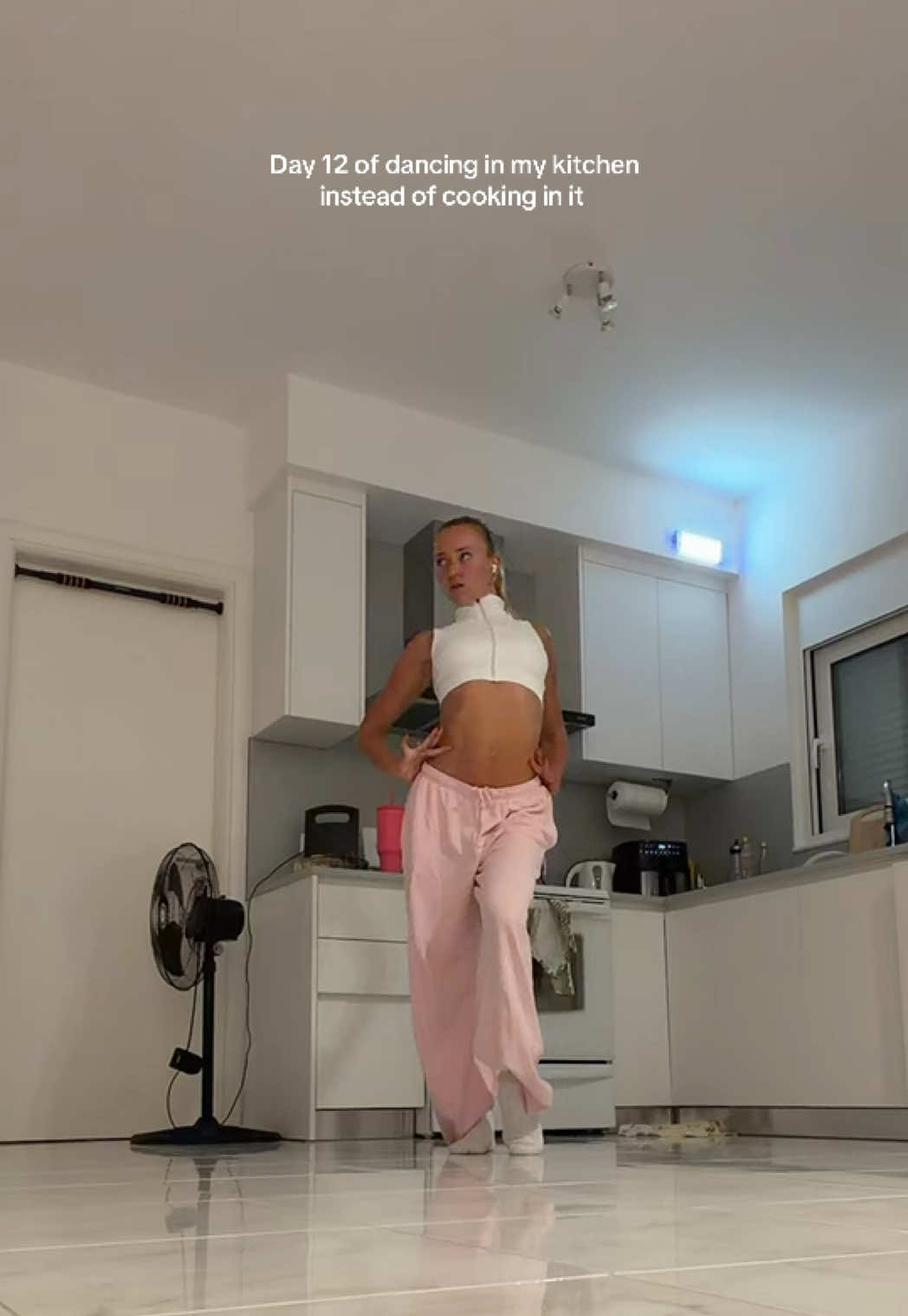 @Bella
