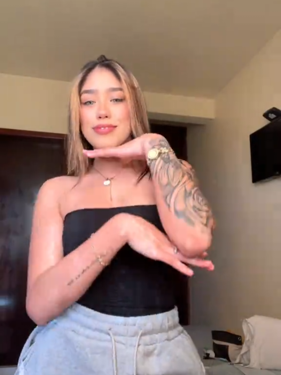 @Sandrita🐝