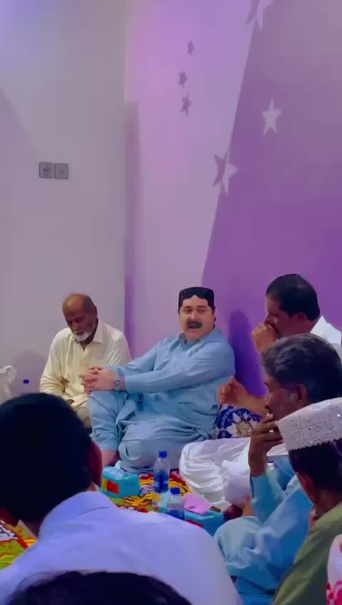 @M kaif Bikak