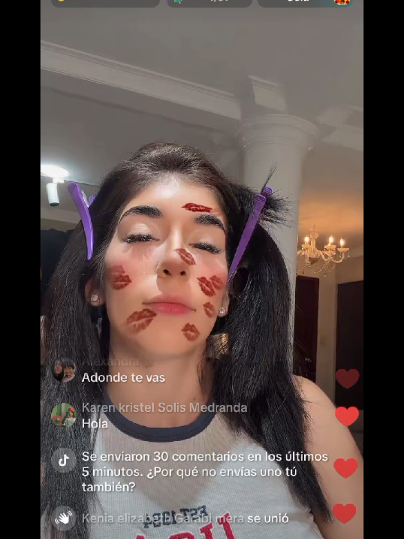 @AniEli